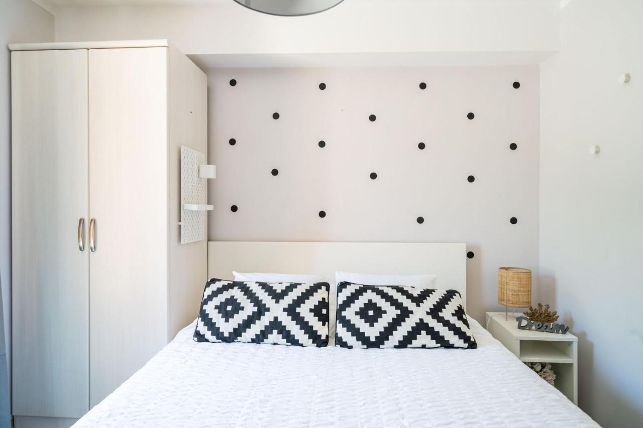 Stay U-Nique Studio Apartment In أوراساك المظهر الخارجي الصورة
