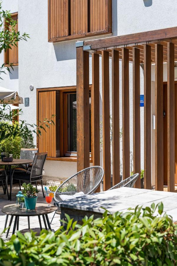 Stay U-Nique Studio Apartment In أوراساك المظهر الخارجي الصورة