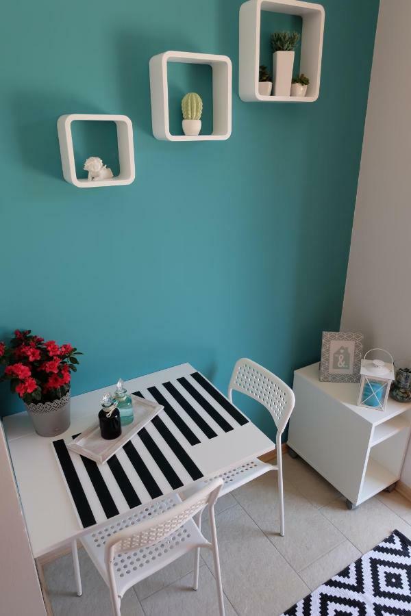 Stay U-Nique Studio Apartment In أوراساك المظهر الخارجي الصورة